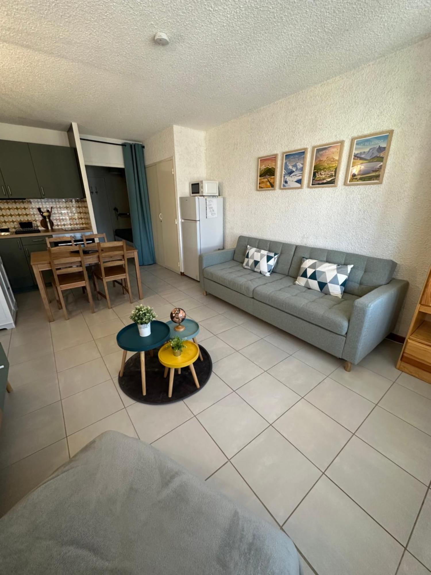 Cosy, Terrasse Proche Des Pistes Et Du Centre Du Village - Wifi Gratuit